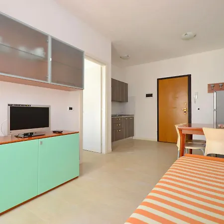 Locazione Turistica Residenza Verde-2 * リニャーノ・サッビアドーロ