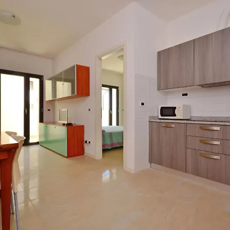 Locazione Turistica Residenza Verde-2 アパート