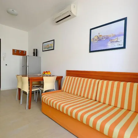 Locazione Turistica Residenza Verde-2 アパート