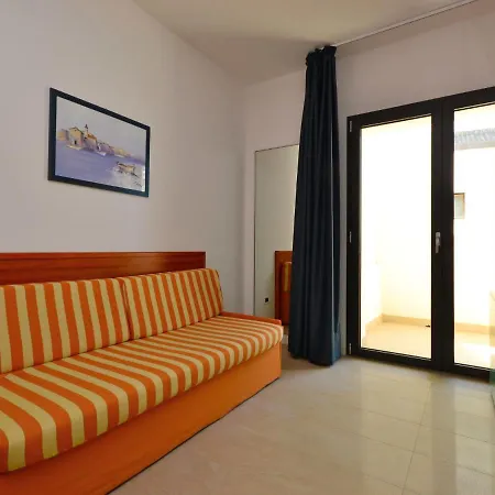 Locazione Turistica Residenza Verde-2 アパート *